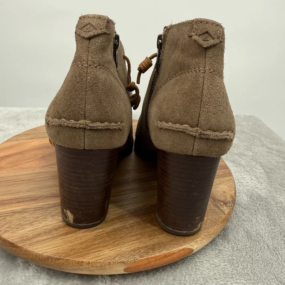 Sperry Boots Womens 9 M Beige Leather Ankle Bootie Lace up Stacked Heel